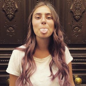 Meet your Posher, Mara